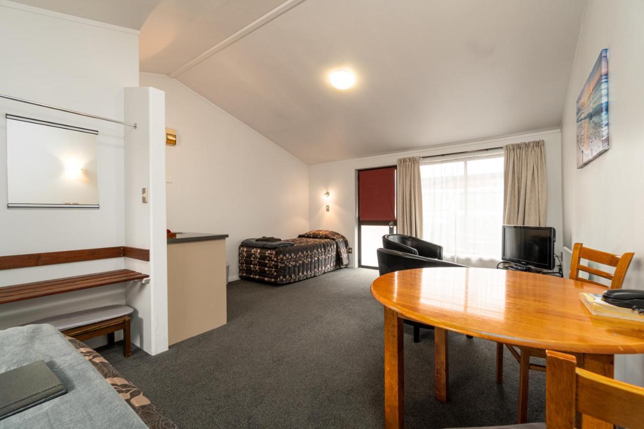 Centennial Court Hotel Александра Экстерьер фото